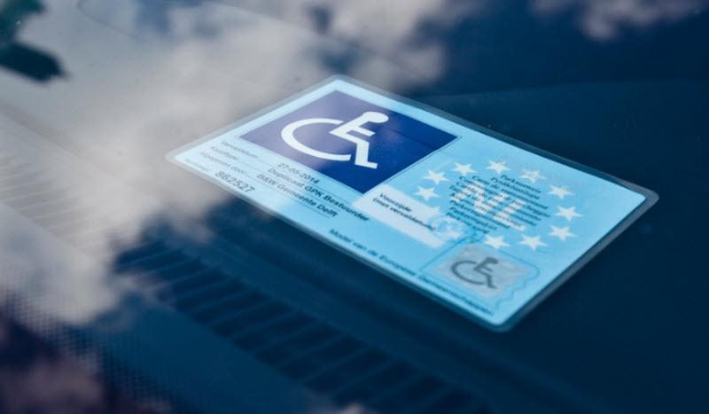 ‘Digitale gehandicaptenparkeerkaart gaat parkeerketen inclusiever maken’